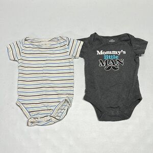 😍 3 for $15 😍 2x Boys Onesies sz 6-9M - Gray & White
